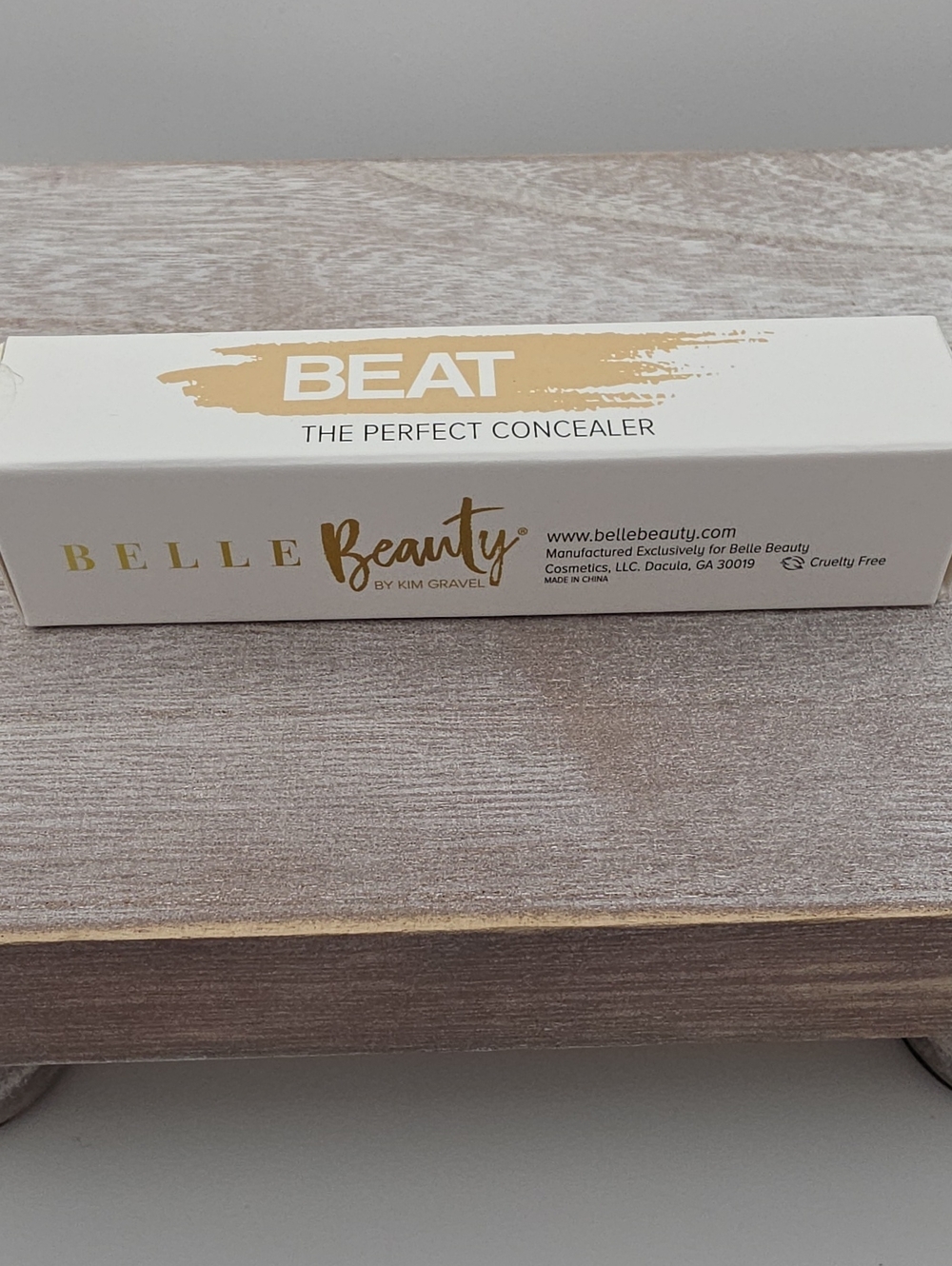 Belle by Kim Gravel BEAT The Perfect Concealer - White & Gold Accents